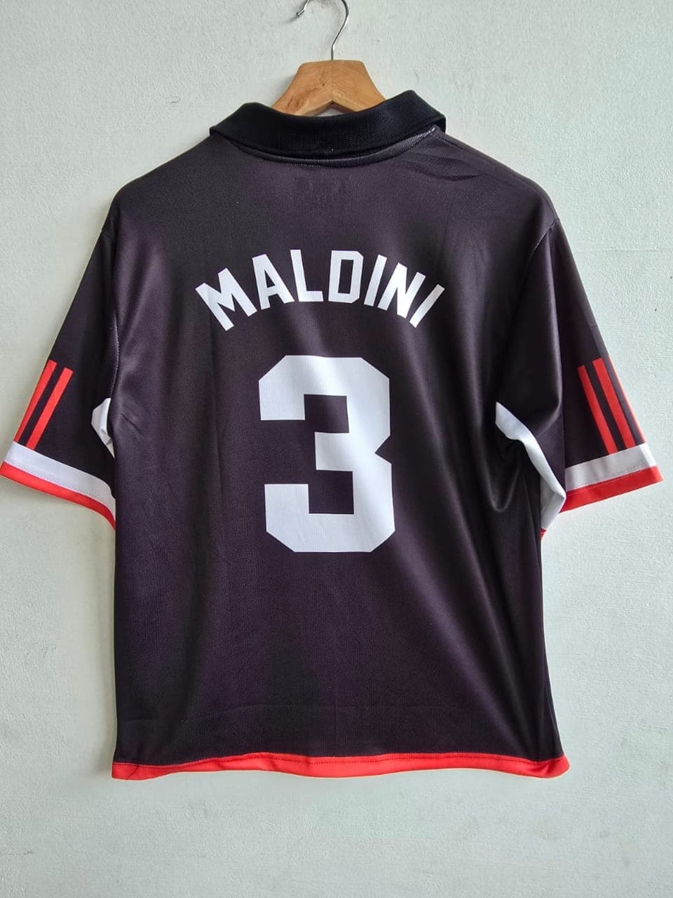 AC Milan 1999-2000 Third (MALDINI)       - View 2