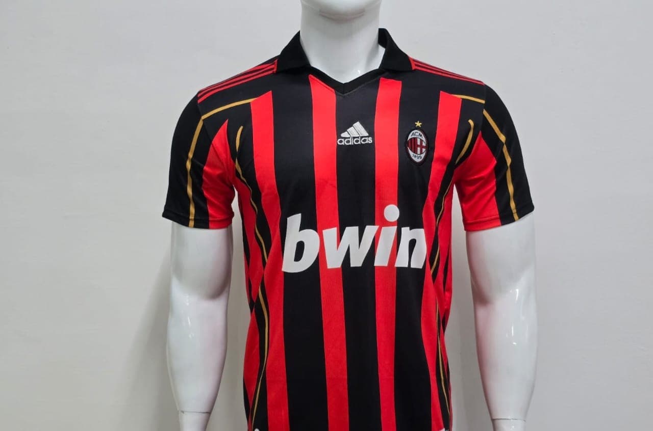 AC Milan 2006-07 home (KAKA)             - View 1