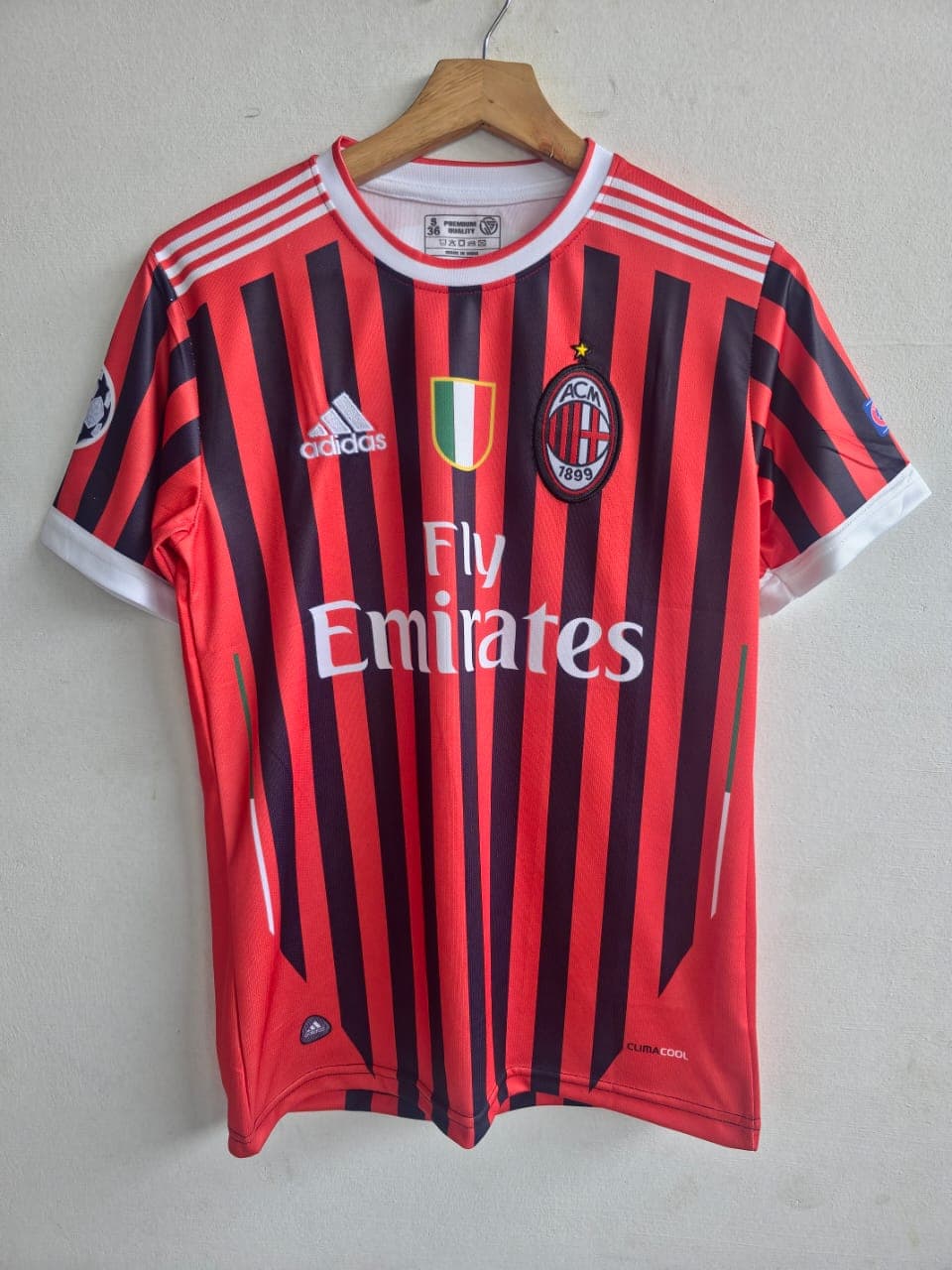 AC Milan 2011-12 home (IBRAHIMOVIC)       - View 1