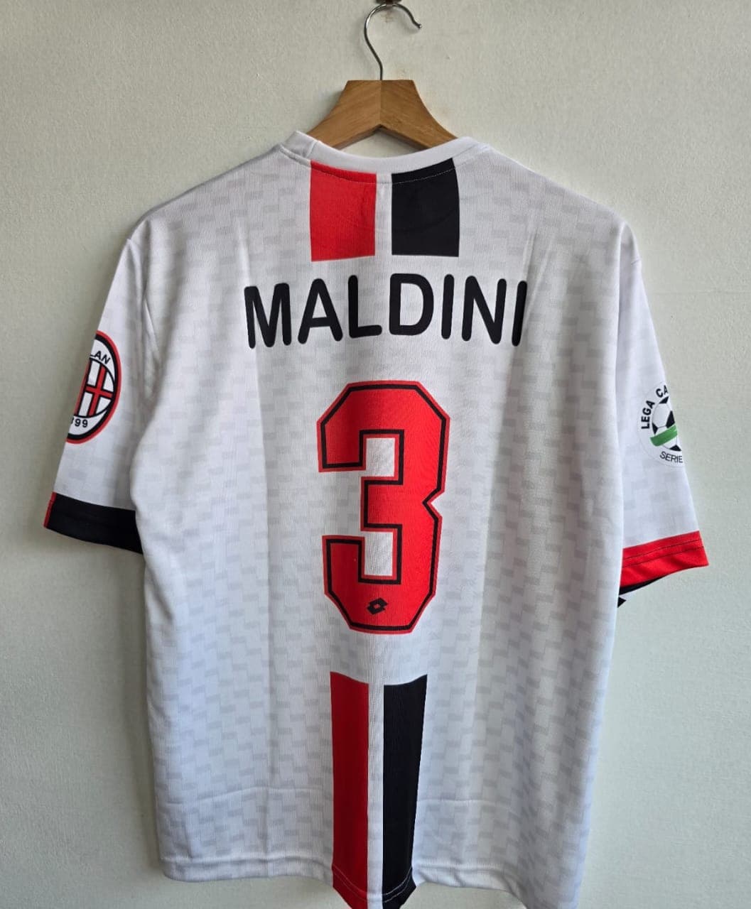 AC Milan 1995-97 away (MALDINI)    - View 2