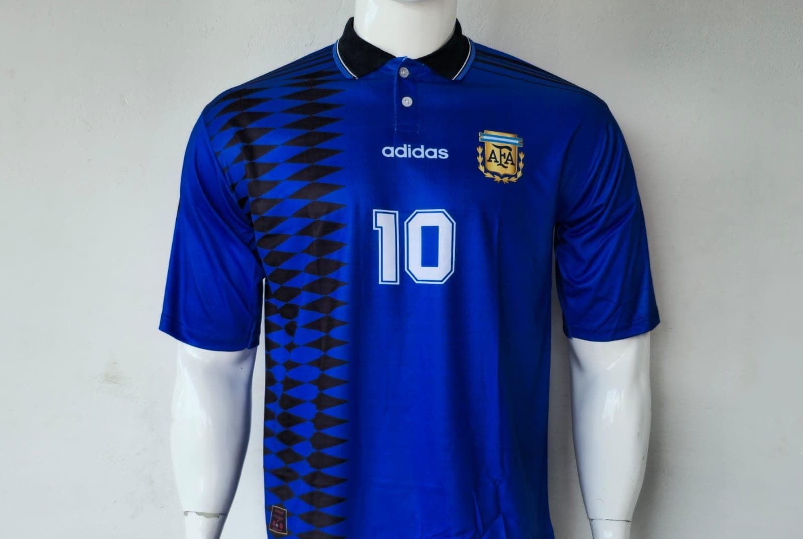 Argentina 1994 Away (MARADONA)             - View 1