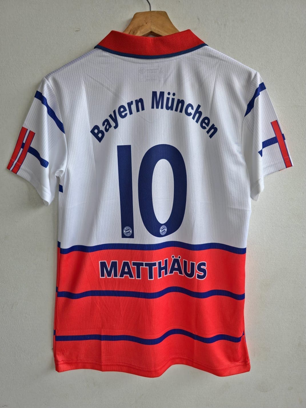 Bayern Munich 1998 Away  (MATTHAUS)            - View 2
