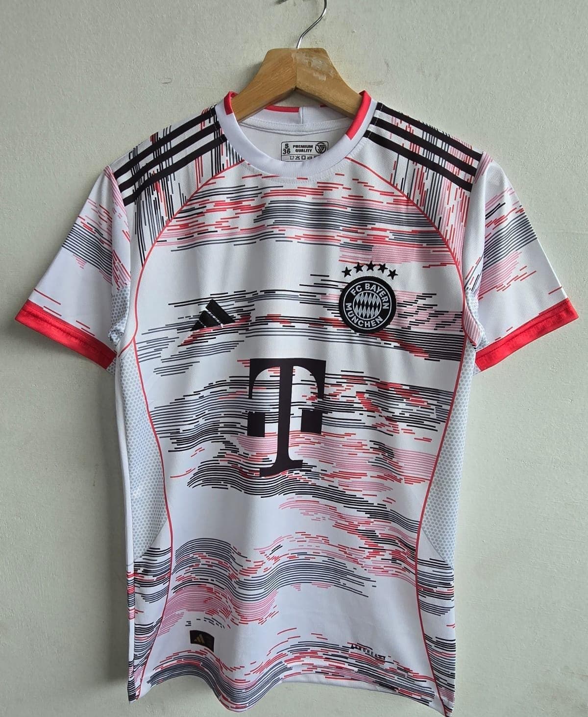 Bayern Munich 2025-26 away (KIMMICH)            - View 1