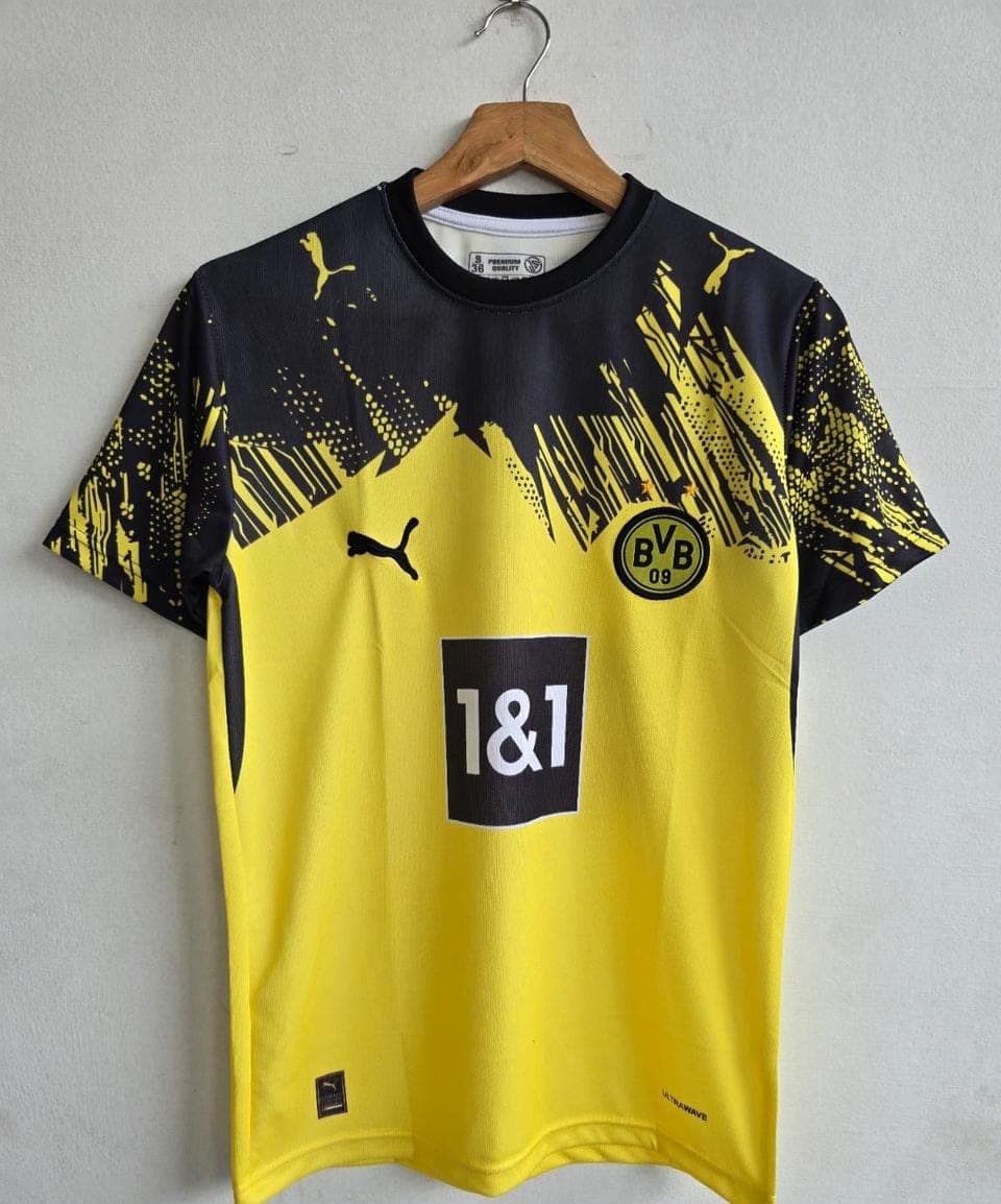 Borussia Dortmund 2025-26 home - View 1