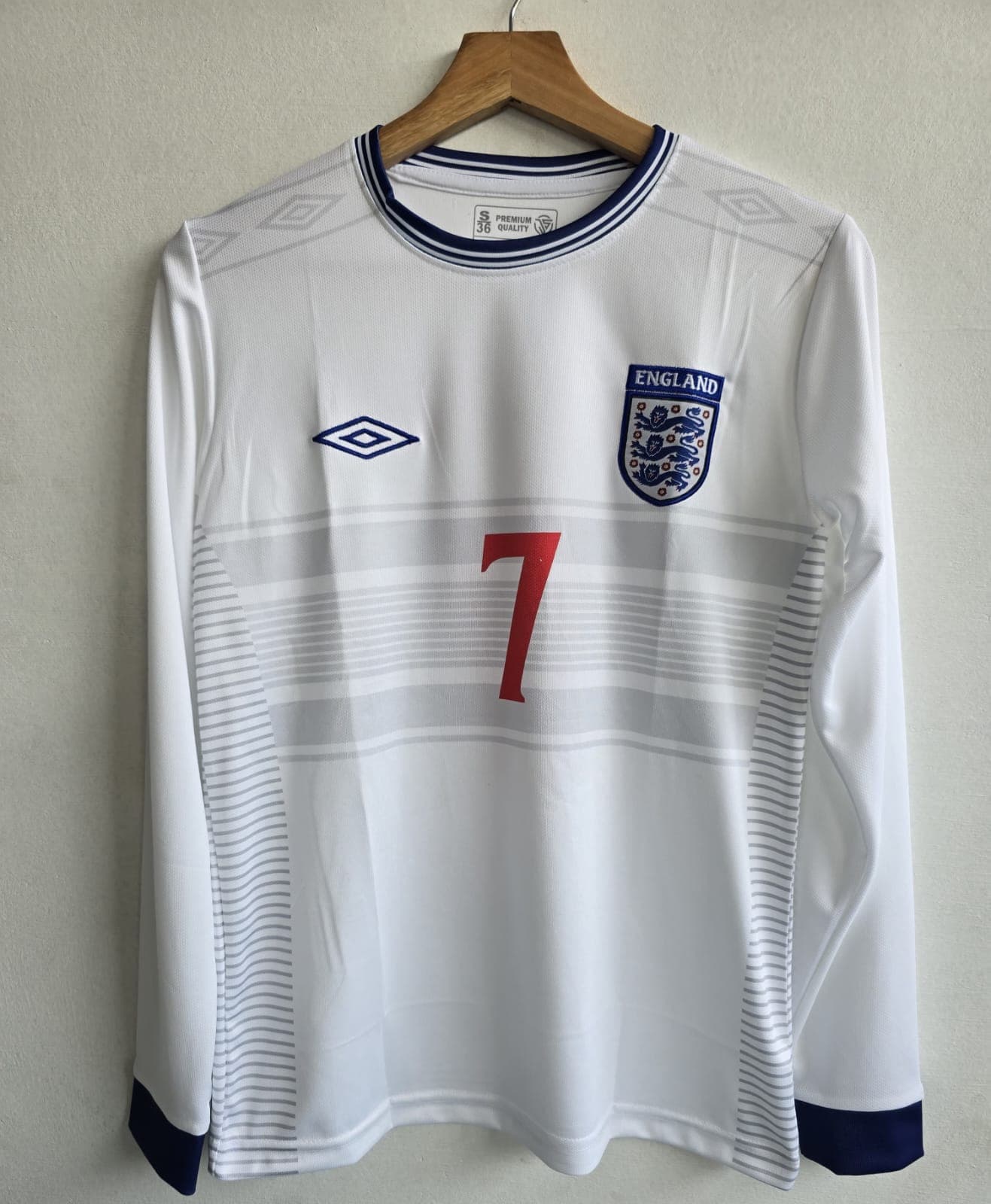 England 1999–2001 Home (BECKHAM) - View 1