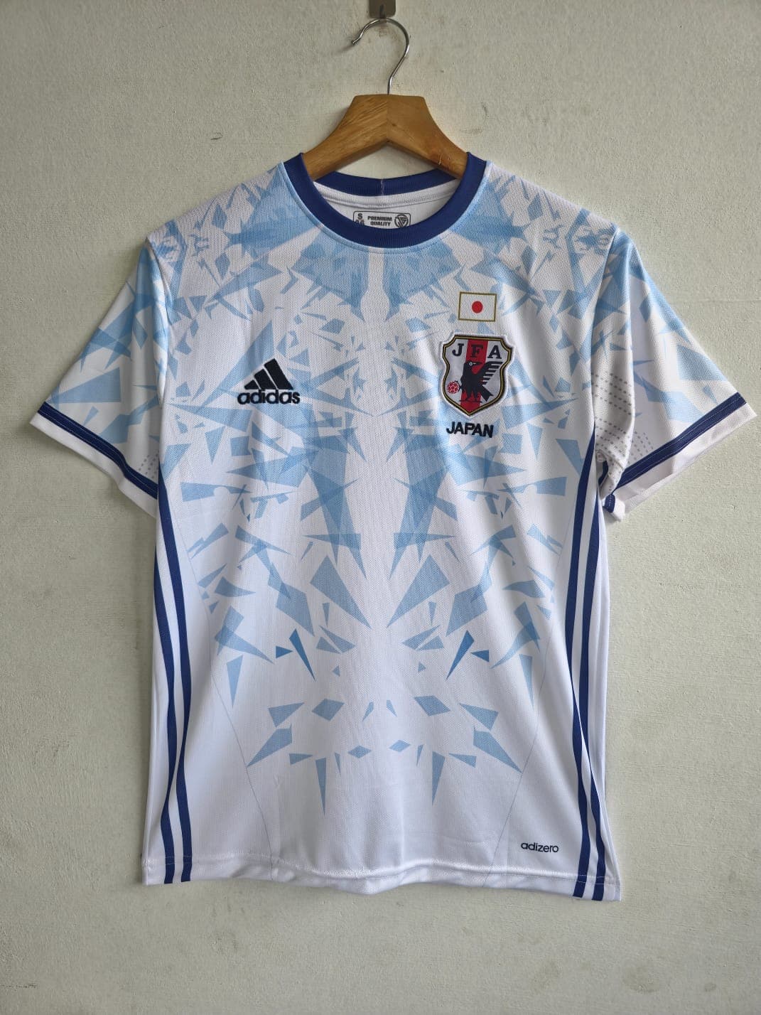 Japan 2016-17 away  (EMBROIDERY)      - View 1