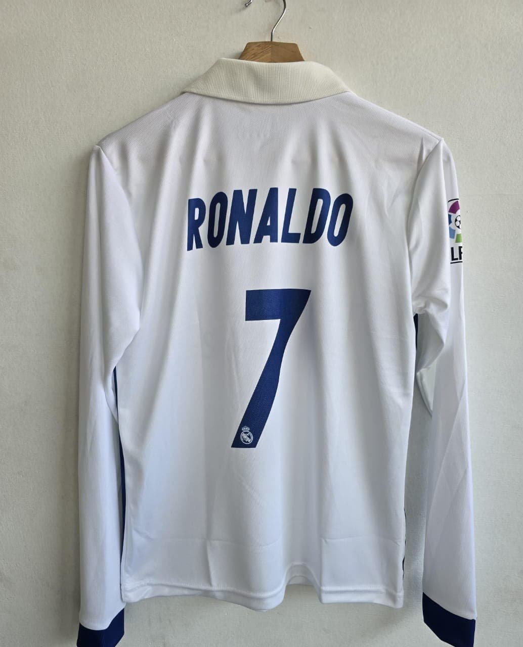 Real Madrid 2016-17 Home (RONALDO)   - View 2
