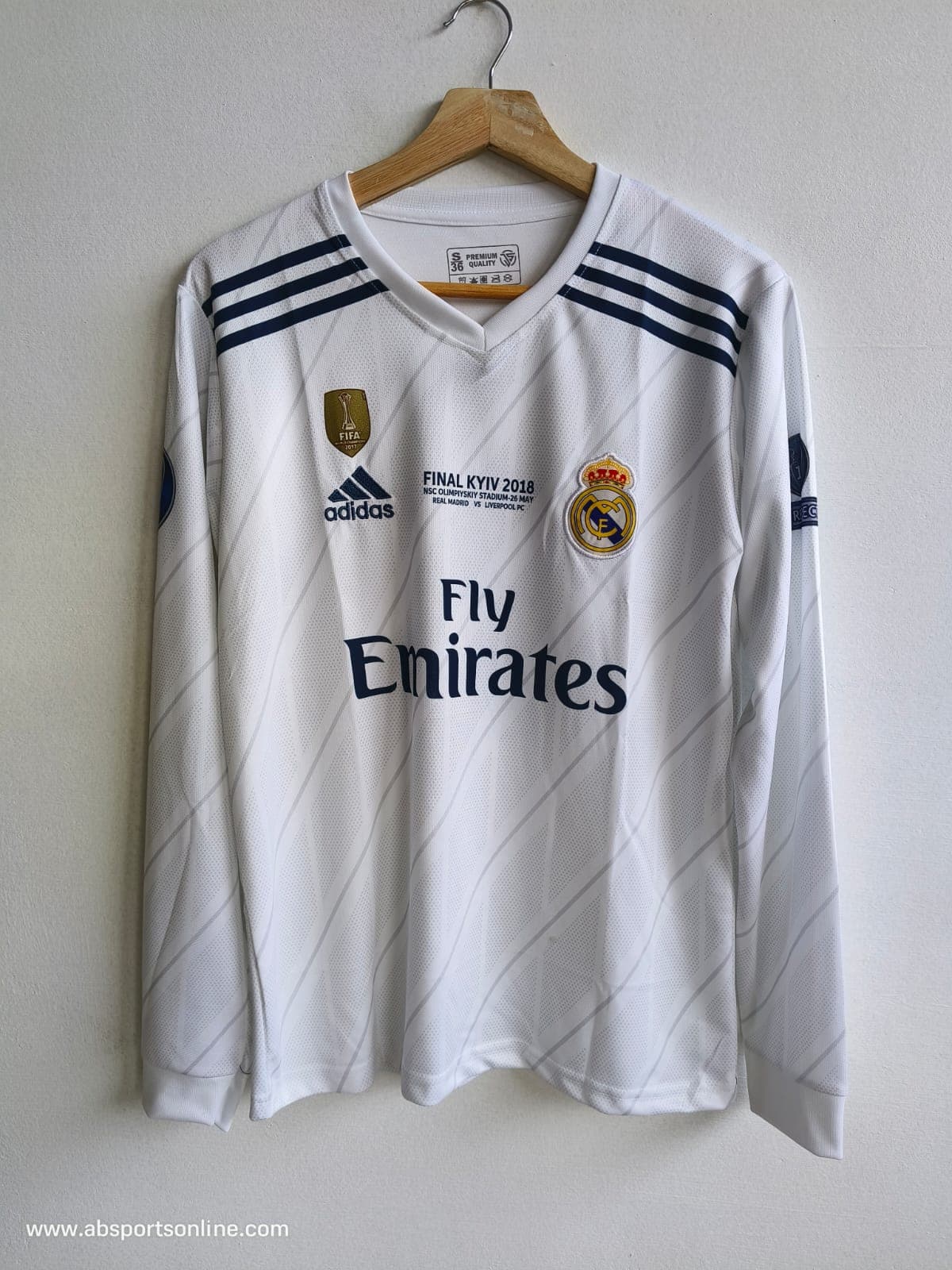 Real Madrid 2017-18 home (RONALDO)    - View 1