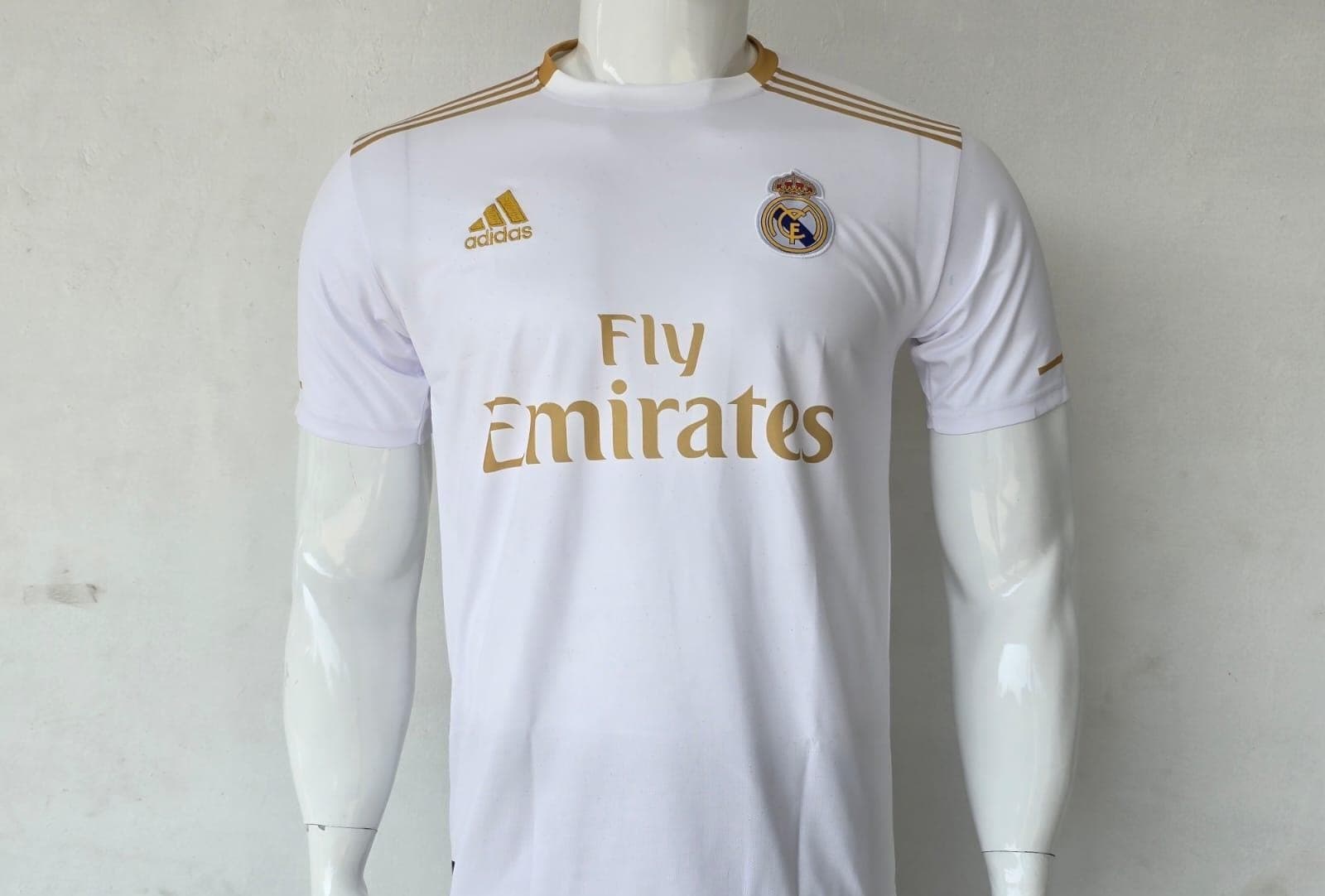 Real Madrid 2019-20 Home  (MODRIC)             - View 1